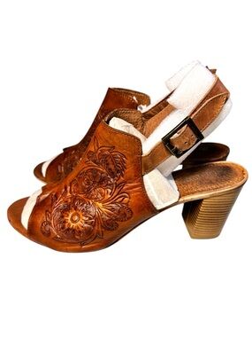 ROPER Brown Mika Tooled Leather Floral Block Heel Peep Toe Sandals Sz 10.5 $90